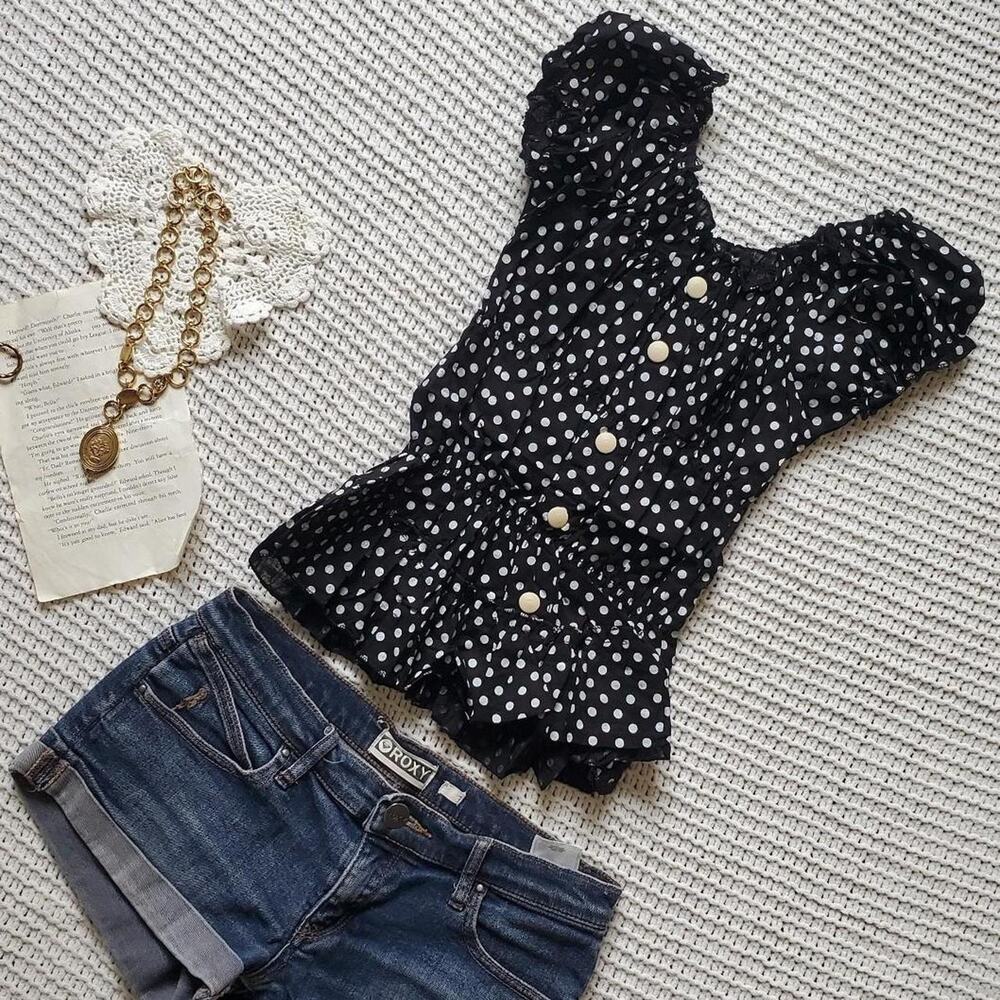 Y2k polka dot peplum style faux button top